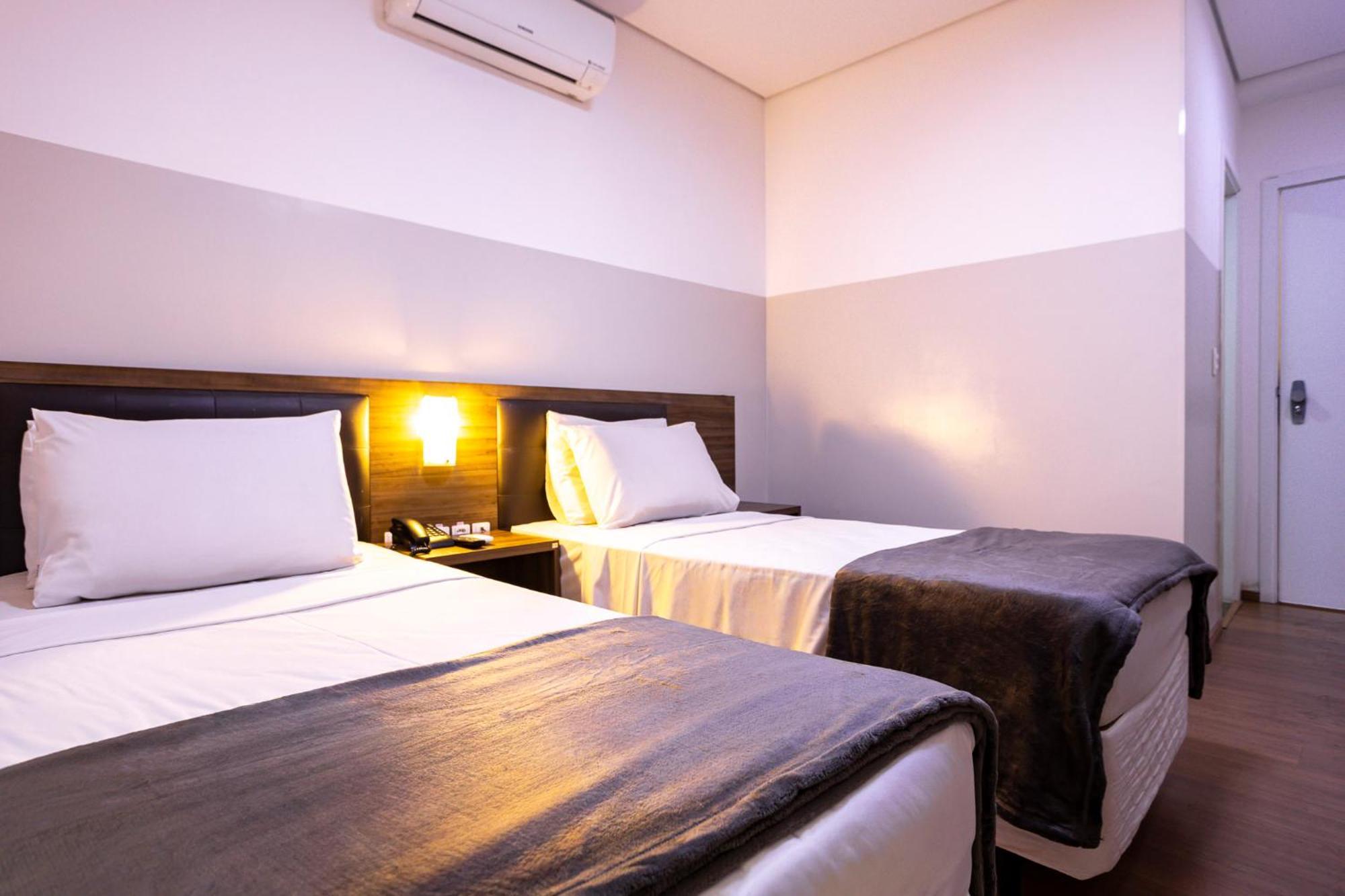 Travel Inn Express Hotels Bras — Fotos 3